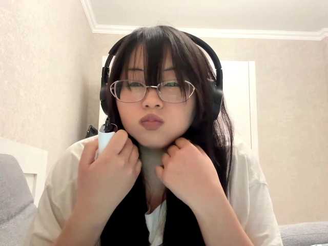 Feylinmay's BongaCams show and profile