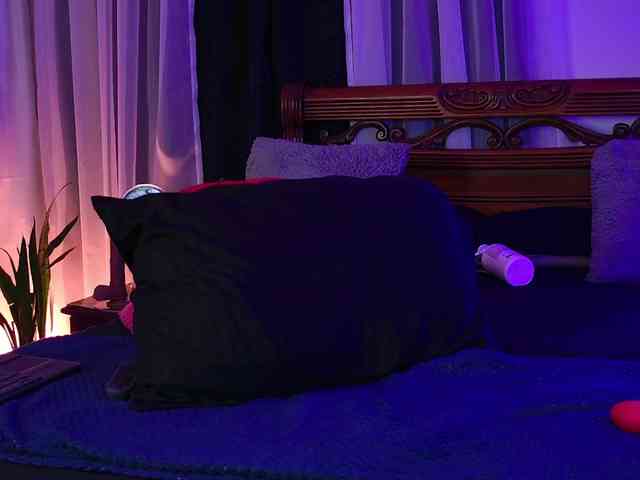 PeachNymph Live Webcam on BongaCams