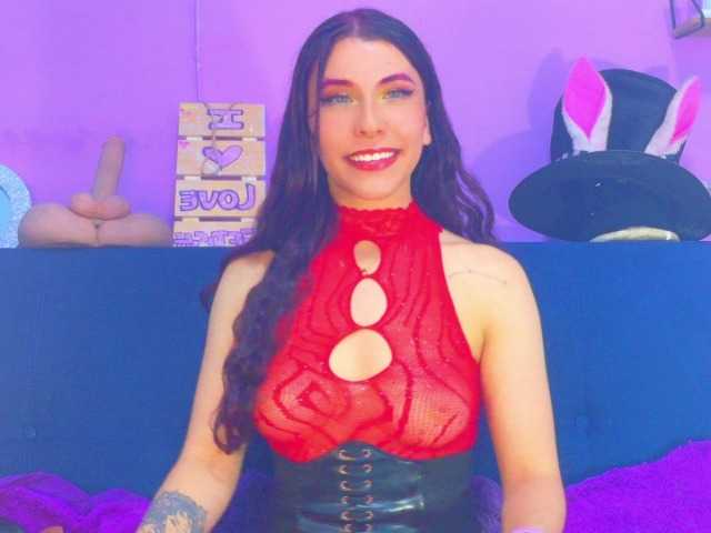Giananicoll's BongaCams show and profile