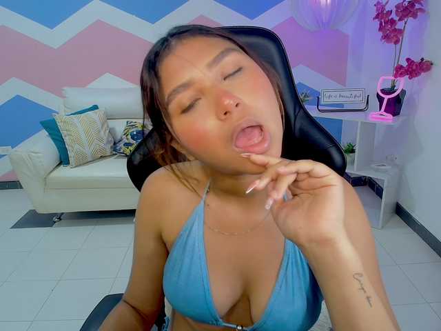 maylimarie's BongaCams show and profile