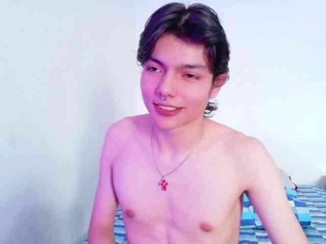 Alandelrey Live Webcam on BongaCams