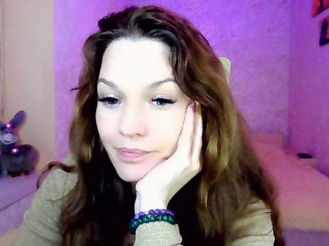 IridessaL's BongaCams show and profile