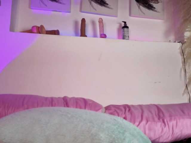 Luna-Maisoon Live Cam on BongaCams