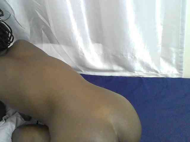 Hot-lolly Live Webcam on BongaCams