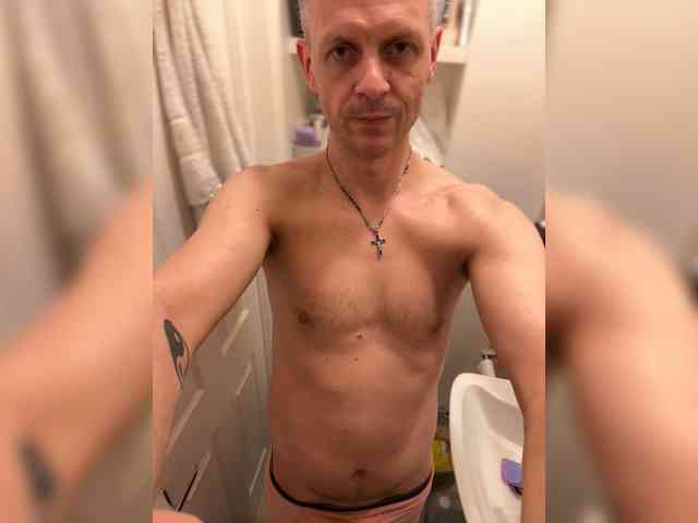 Arthurik2288 Live Webcam on BongaCams