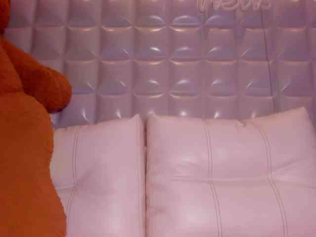 sol-angel Live Webcam on BongaCams