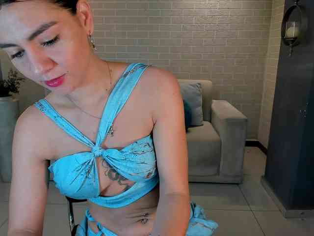 LillySolem Live Webcam on BongaCams