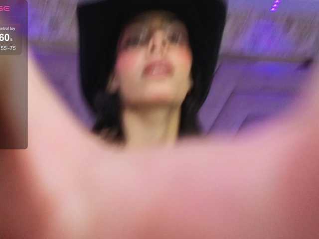 NikyBrooks's BongaCams show and profile