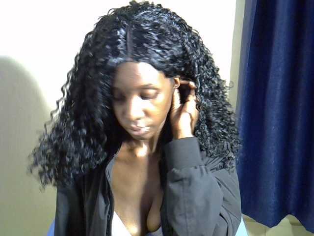 Blackbetty3 Live Cam on BongaCams