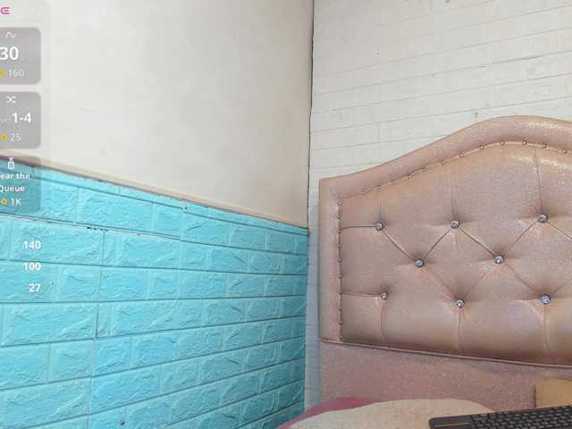 LITTLE-NESSA's BongaCams show and profile