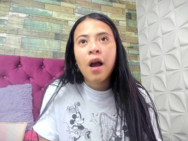 LITTLE-NESSA's BongaCams show and profile