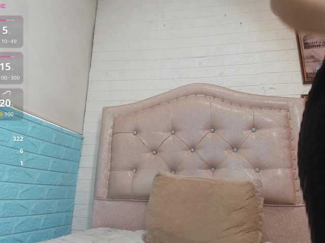 LITTLE-NESSA's BongaCams show and profile