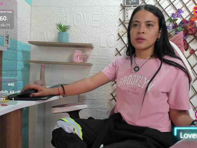 LITTLE-NESSA LITTLE-NESSA