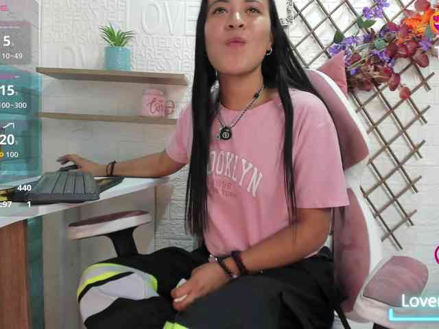 LITTLE-NESSA LITTLE-NESSA