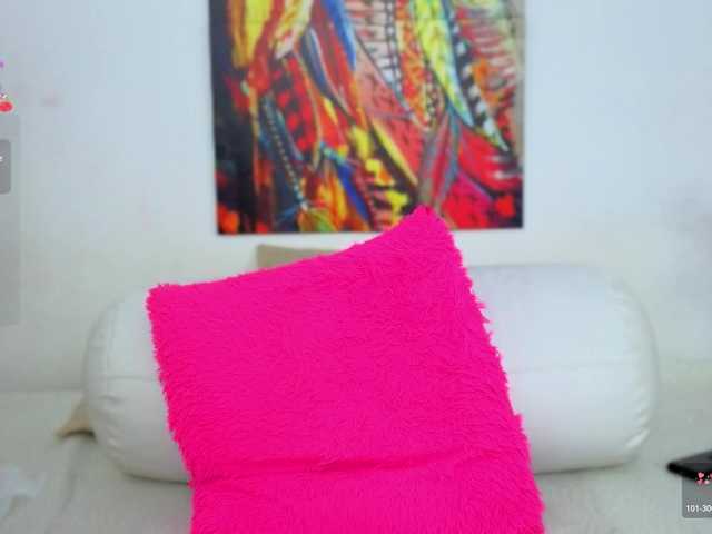 LittleSky's BongaCams show and profile