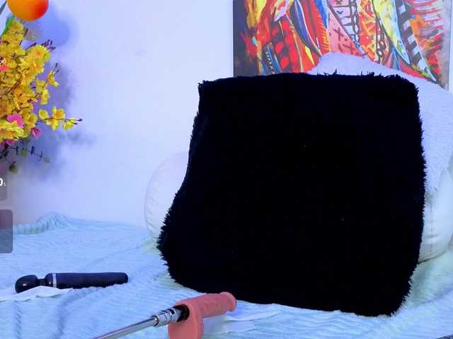 LittleSky's BongaCams show and profile