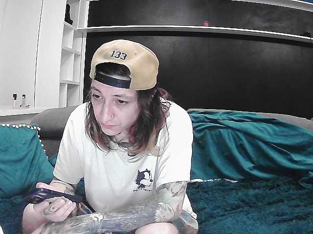 Sapphirevelvet's BongaCams show and profile