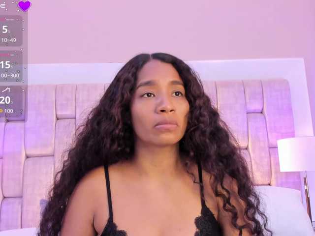 AriaGray's BongaCams show and profile