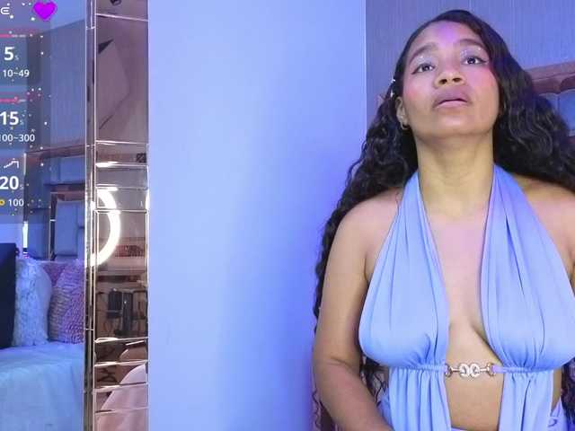 AriaGray's BongaCams show and profile