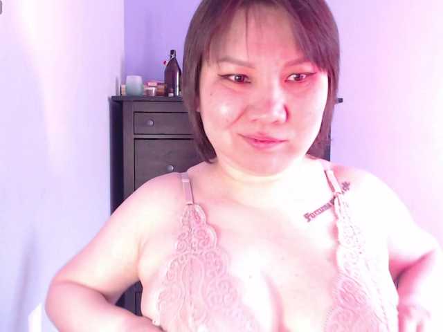 Albina-SeXXXova's BongaCams show and profile