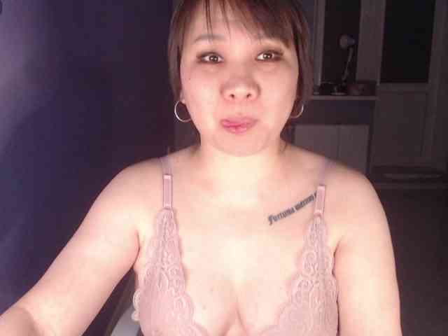 Albina-SeXXXova webcam