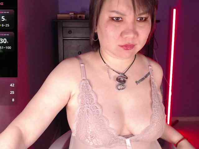 Albina-SeXXXova webcam