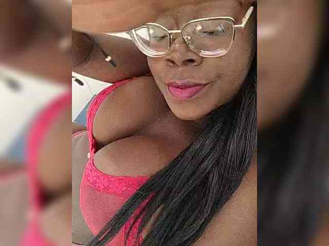 Pamelita221 Live Webcam on BongaCams