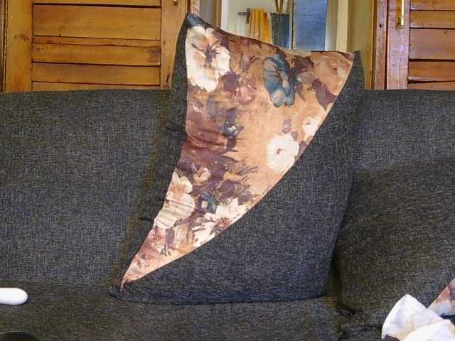 ChillyAngels's BongaCams show and profile