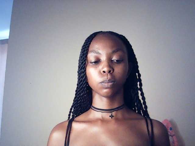 Malaika-Nior Live Cam on BongaCams