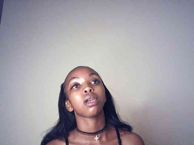 Malaika-Nior Live Webcam on BongaCams