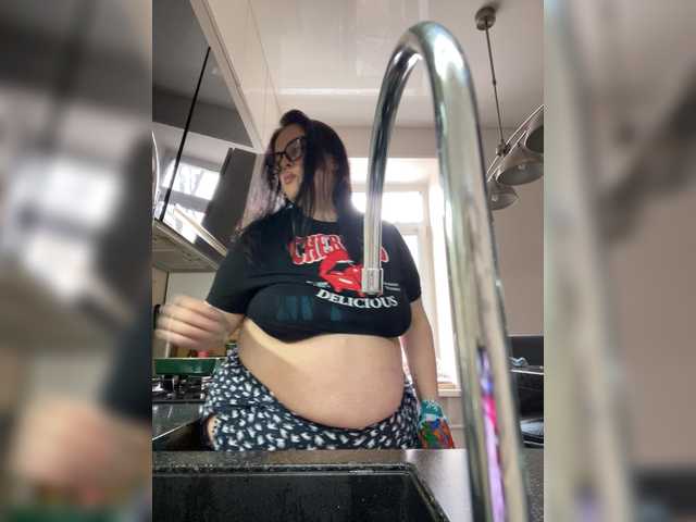KatyushaBelly's BongaCams show and profile