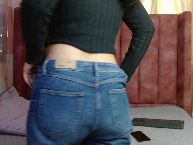 Alana-Paris's BongaCams show and profile