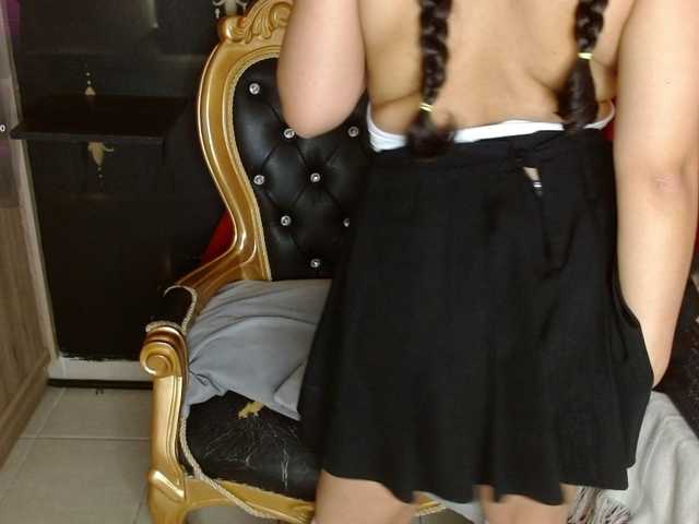 Alana-Paris's BongaCams show and profile