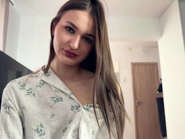 LauraMondella webcam
