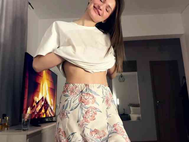 LauraMondella webcam