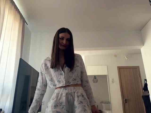 LauraMondella webcam
