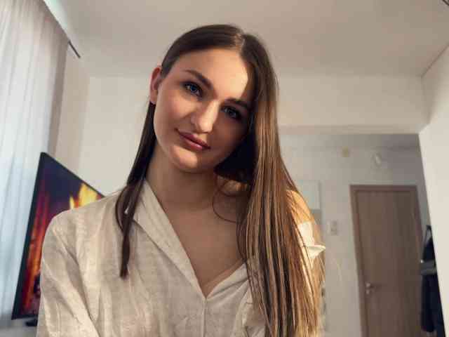 LauraMondella webcam