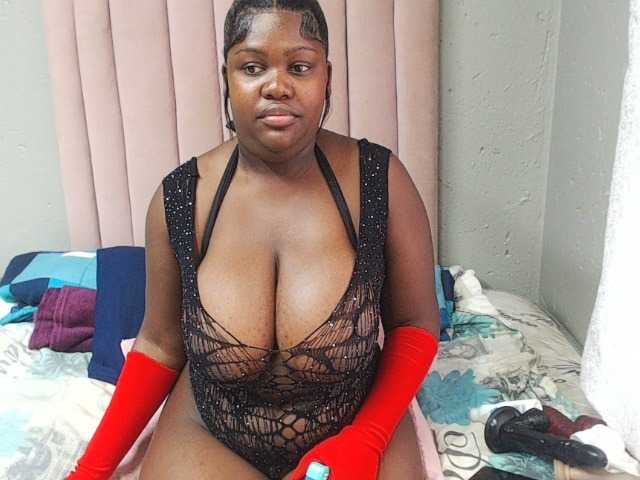 Chocolatemelons01's BongaCams show and profile