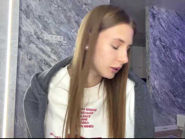 VerlineBilotto's BongaCams show and profile