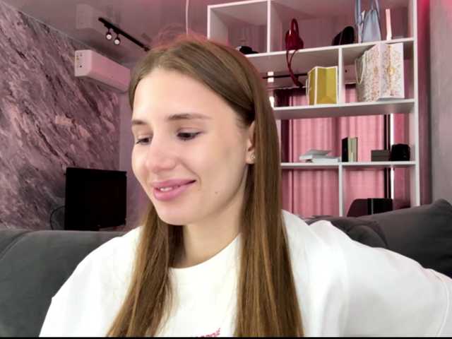 VerlineBilotto's BongaCams show and profile