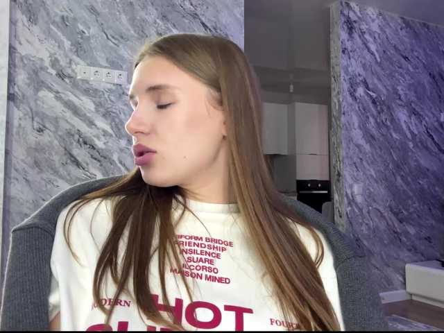 VerlineBilotto's BongaCams show and profile