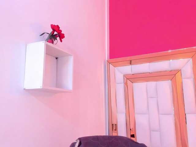 Sheila-hot69's BongaCams show and profile