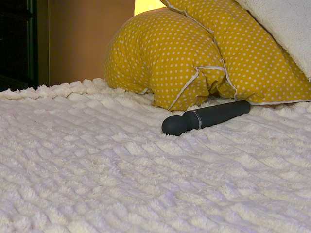 Ninna-Velvet's BongaCams show and profile