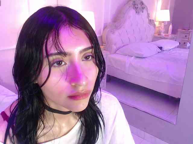 EstherValliere Live Webcam on BongaCams