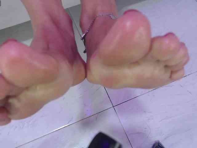 QueenofFirex Live Webcam on BongaCams