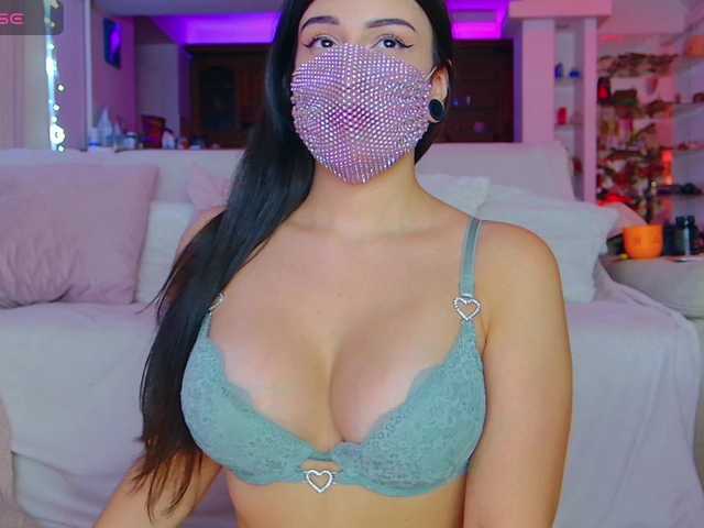 Sabenna's BongaCams show and profile