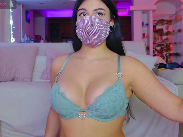 Sabenna's BongaCams show and profile