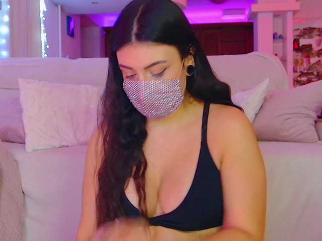 Sabenna's BongaCams show and profile