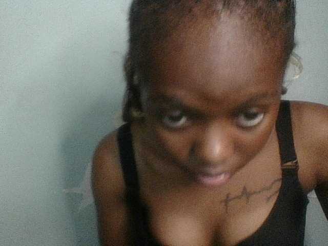 Paradisedoll's BongaCams show and profile