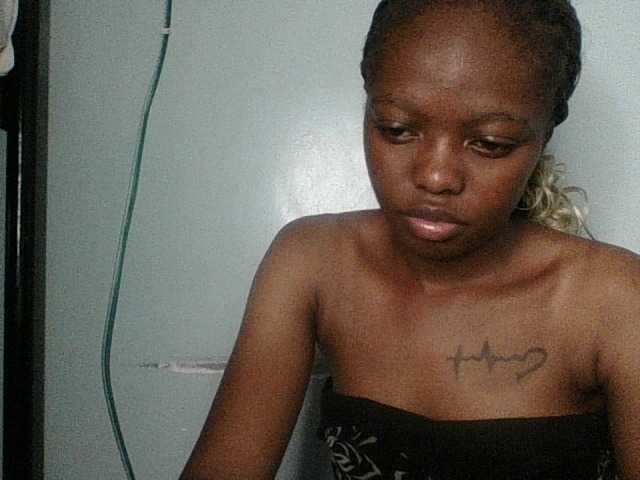 Paradisedoll's BongaCams show and profile